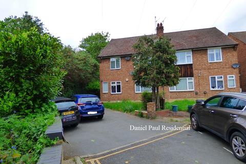 30 Brambles Close, Isleworth, TW7 5BX