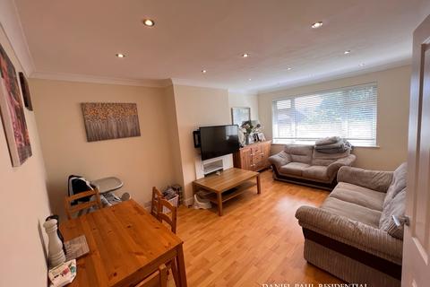 30 Brambles Close, Isleworth, TW7 5BX