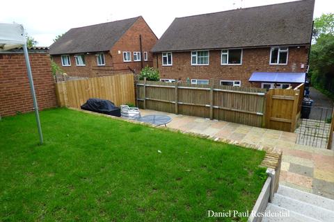 30 Brambles Close, Isleworth, TW7 5BX