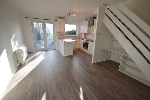 2 bedroom terraced house to rent, Bankview, Lymington, Hampshire, SO41 8YH