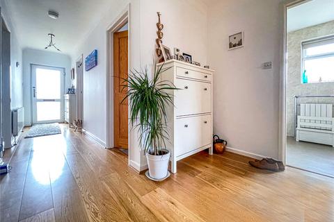 10 Braemar Close, Bournemouth, BH6 4JH