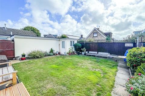 10 Braemar Close, Bournemouth, BH6 4JH