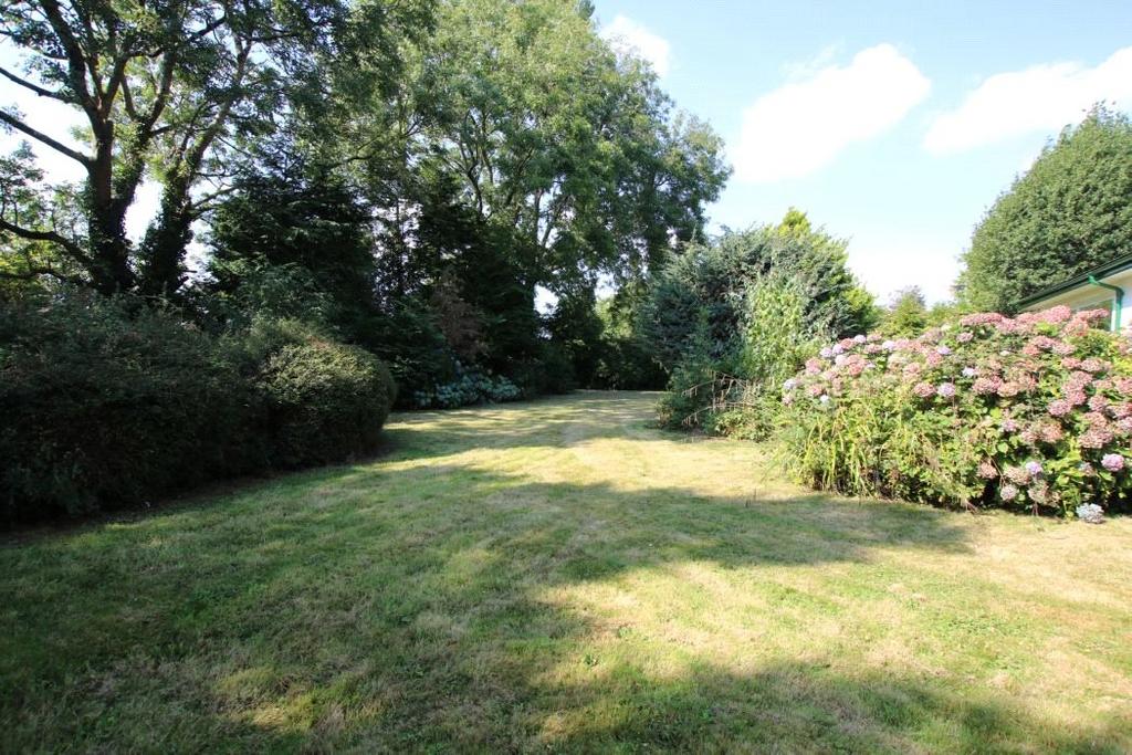 Penmynydd Road, Llangefni, Anglesey... 4 bed detached house for sale
