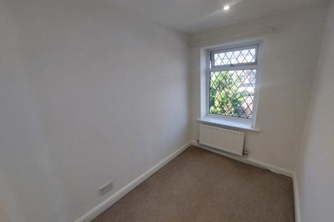 2 bedroom terraced house to rent, Lea Gate, Bolton, BL2