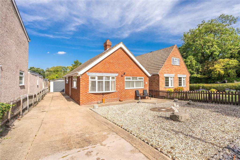 South Sea Lane, Humberston, Grimsby... 2 bed bungalow £219,950