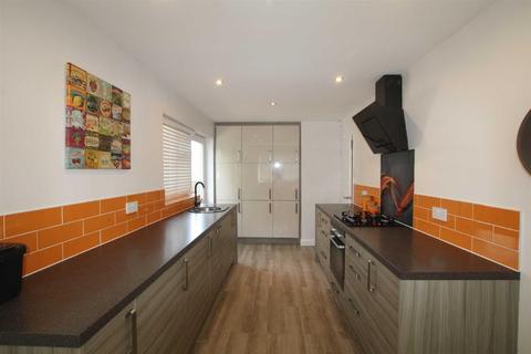 14 Langham Close, Bolton, BL1 7RA