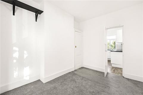 1 bedroom apartment to rent, Kingsland Road, London, E8