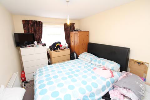 2 bedroom flat for sale - Roberts Court, Maple Road, London, SE20