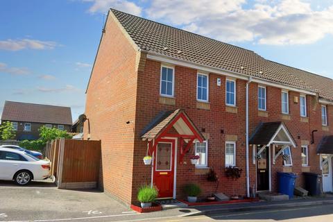 76 Lennox Close, Chafford Hundred, Grays, RM16 6AP
