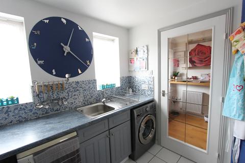 76 Lennox Close, Chafford Hundred, Grays, RM16 6AP