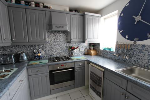 76 Lennox Close, Chafford Hundred, Grays, RM16 6AP