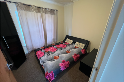 1 bedroom apartment to rent, Westlode St, Spalding