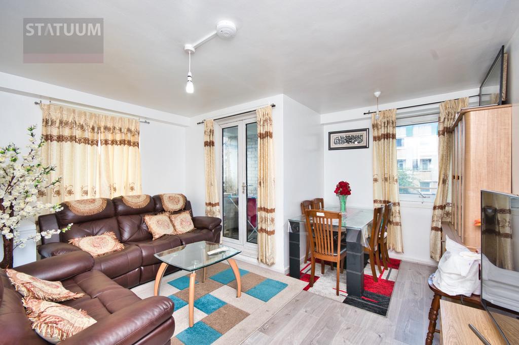 Mace Street, Bethnal Green, Victoria... 2 bed flat £370,000