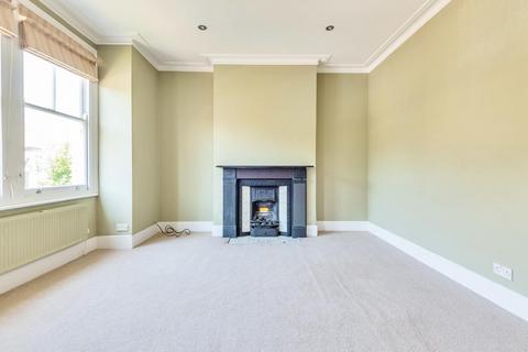 31 Avarn Road, London, SW17 9HB