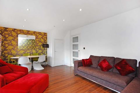3 bedroom maisonette to rent, St Philips Road, Dalston