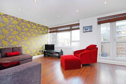 3 bedroom maisonette to rent, St Philips Road, Dalston