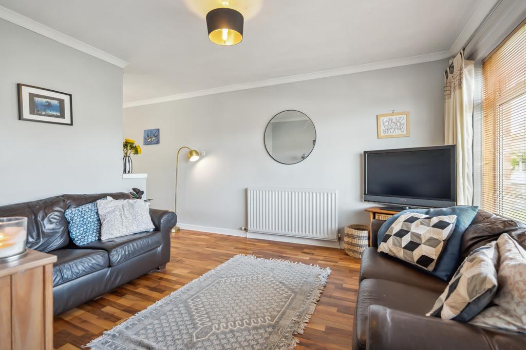Glendaruel Avenue, Bearsden, East... 3 bed semidetached house £345,000