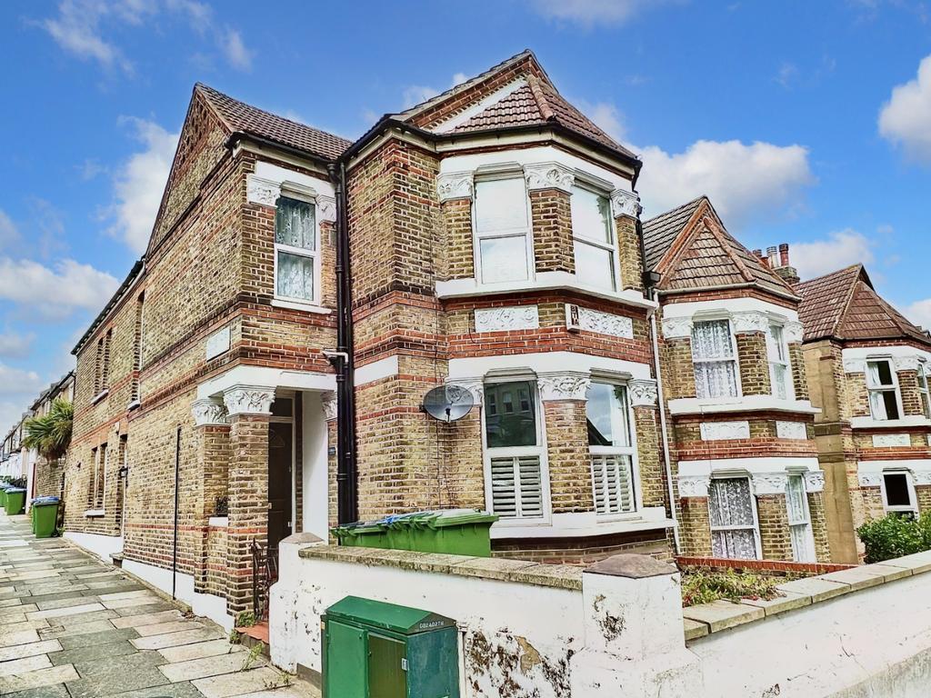 Griffin Road, Plumstead, London, SE18 7QA 2 bed ground floor