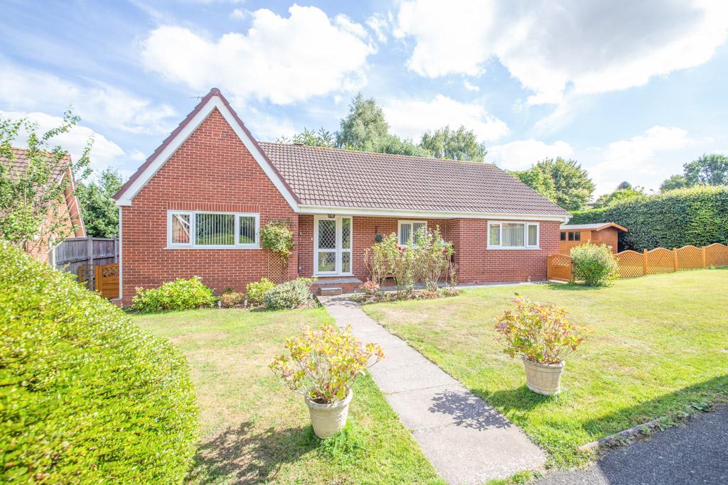 Terrills Lane, Tenbury Wells, WR15 3 bed bungalow for sale £525,000