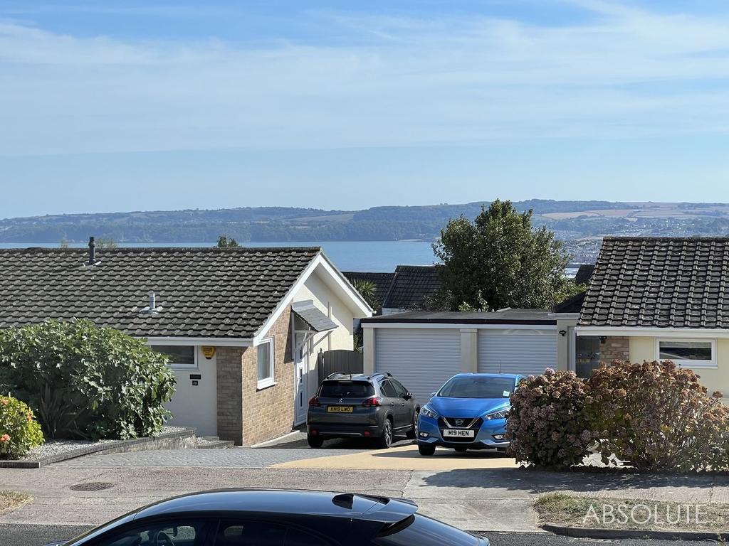 Purbeck Avenue, Livermead, Torquay, Devon, TQ2 6UL 3 bed detached house