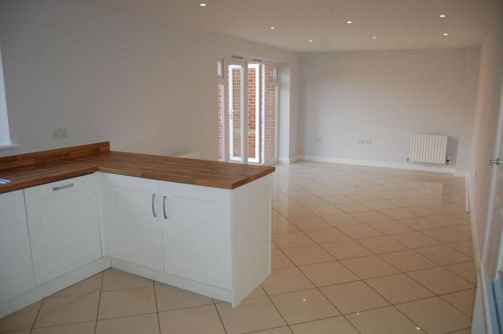 Kitchen / dining room