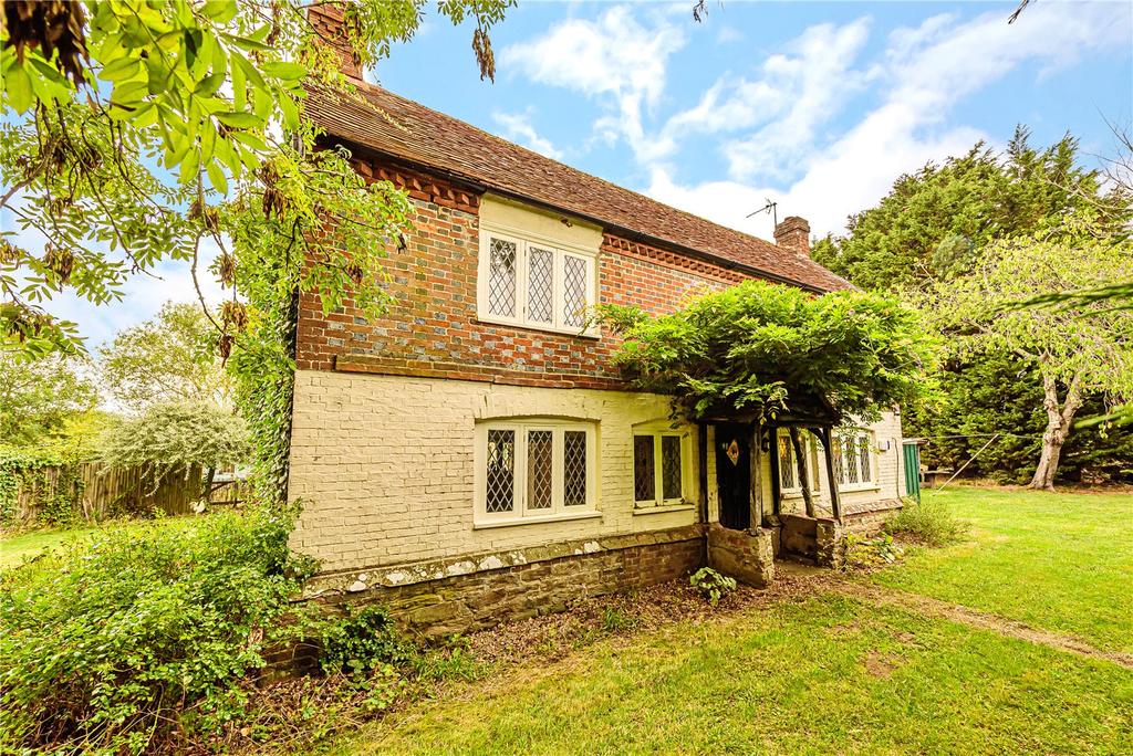 Stane Street, Five Oaks, Billingshurst, West Sussex, RH14 3 bed
