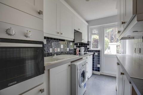 13 Mortimer Close, Bushey, WD23 4UH