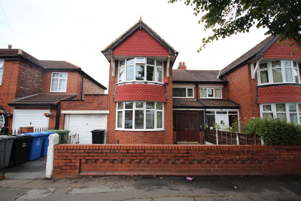 DavyHulme Road East Stretford, M32 3 bed semidetached house for sale £325,000