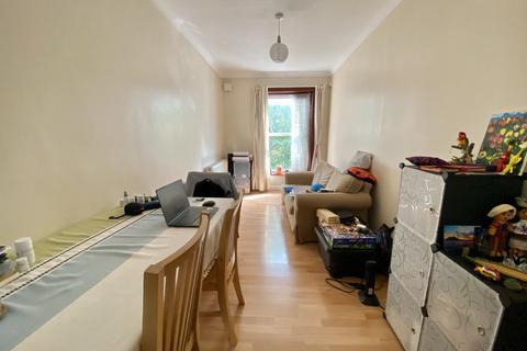 1 bedroom flat to rent, Median Road, Clapton
