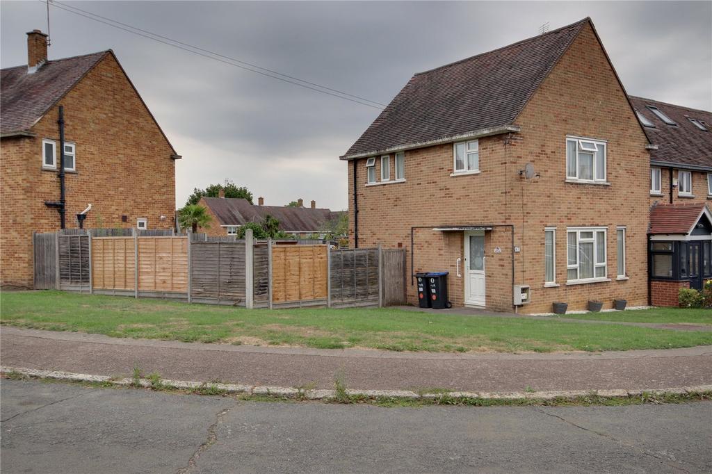 Perry Mead, Enfield, EN2 3 bed end of terrace house £525,000