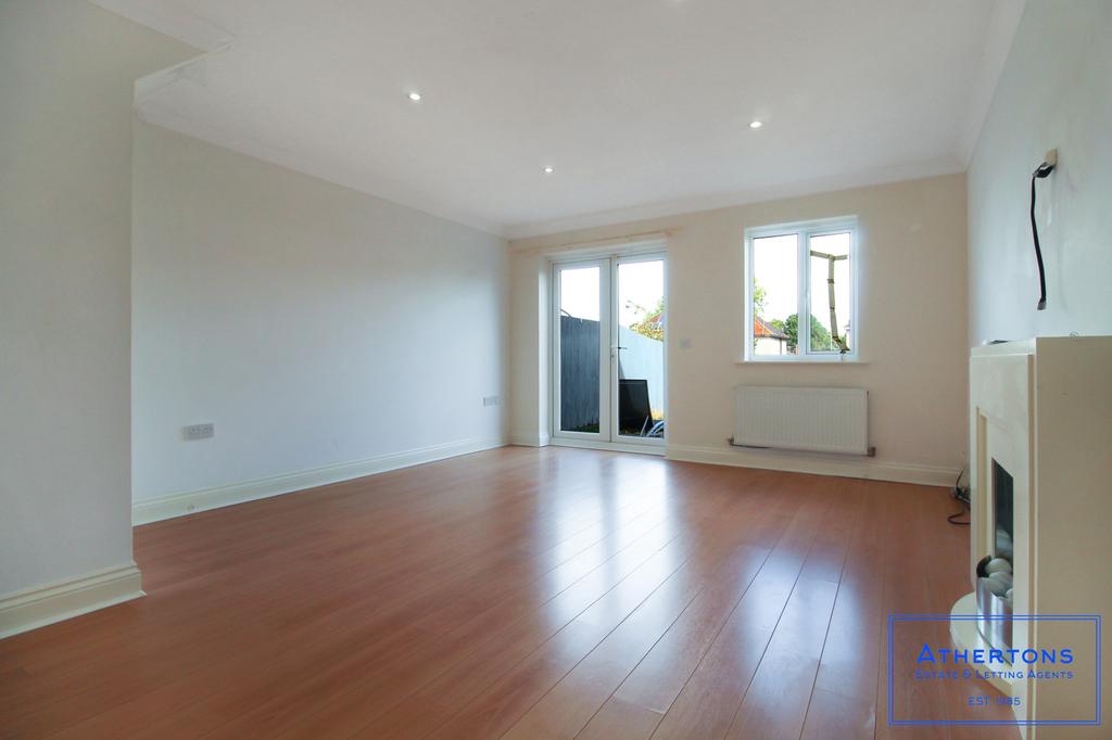 St. Drive, Bournemouth, BH11 2 bed terraced house £1,050 pcm (£242 pw)