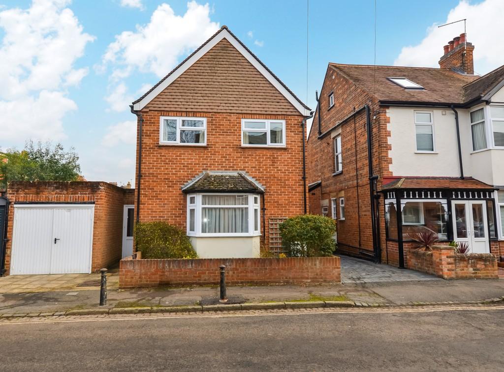 Off Botley Road, West Oxford 3 bed detached house for sale £635,000