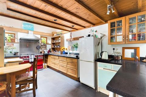 Little Kilbury Old Totnes Road, Buckfastleigh, TQ11 0LQ