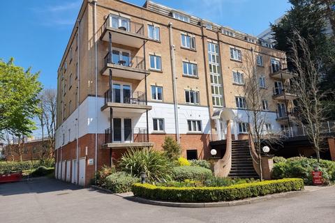 2 bedroom apartment to rent, St Peters Road, Bournemouth