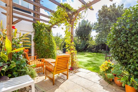 41 Queen Annes Grove, London, W5 3XP