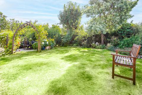 41 Queen Annes Grove, London, W5 3XP