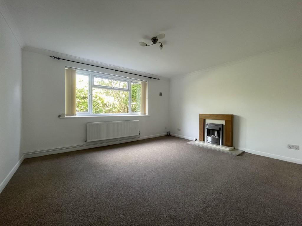 Hillview Road, Hythe 2 bed ground floor £220,000