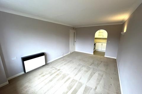1 bedroom flat for sale, Station Road, Ashley Cross