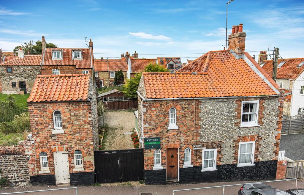 WellsnexttheSea 3 bed cottage £525,000