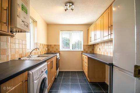 2 bedroom semi-detached house to rent, Brean Close, Sully, Penarth