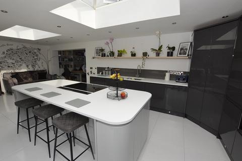 24 Brook Road, Sheringham, NR26 8QE