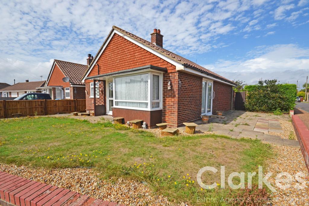 Lane End Road, Elmer, Bognor Regis 2 bed detached bungalow £375,000