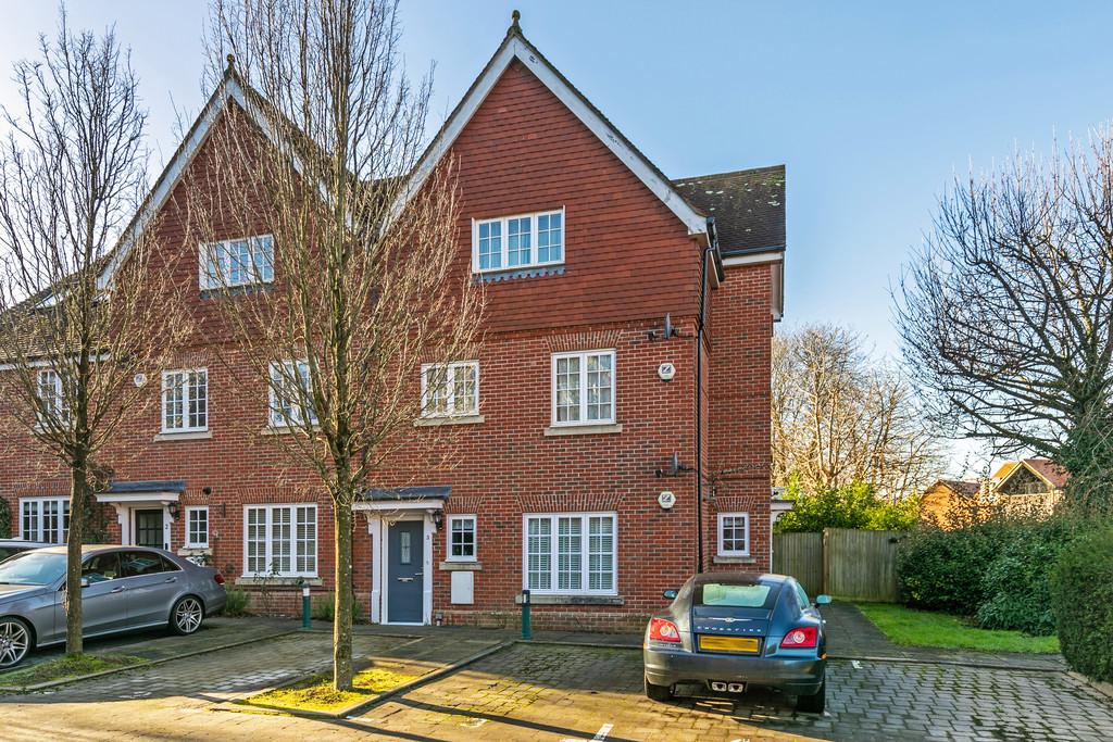 Wychwood Place, Winchester, SO22 1 bed apartment £300,000