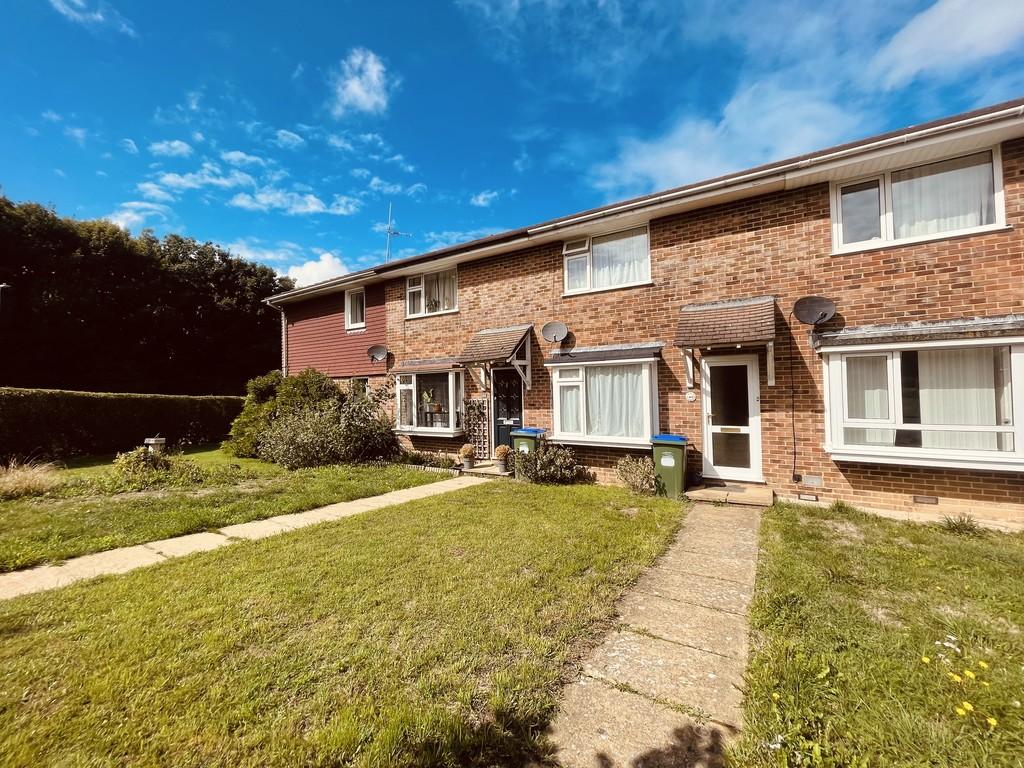 Old Malling Way, Lewes 2 bed terraced house £1,375 pcm (£317 pw)