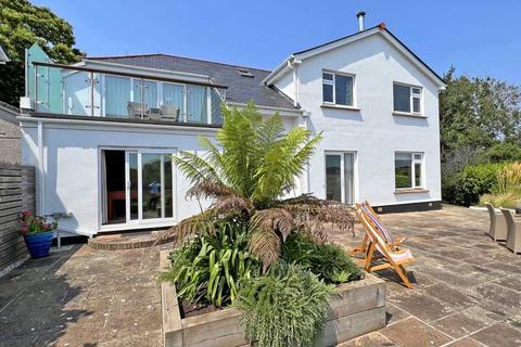 1 Hanson Drive, Fowey, PL23 1ET