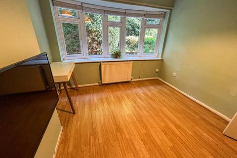 1 bedroom flat to rent, Aldborough Close, Didsbury, Manchester, M20