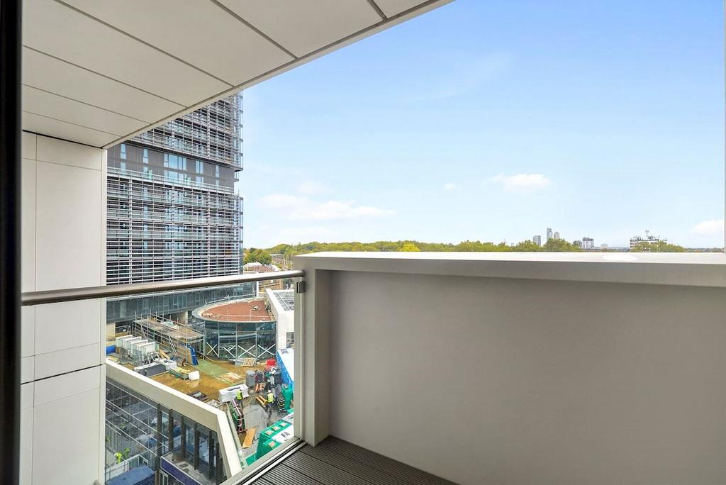 Apartment in London - View 5