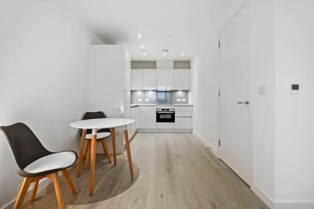 Apartment in London - More