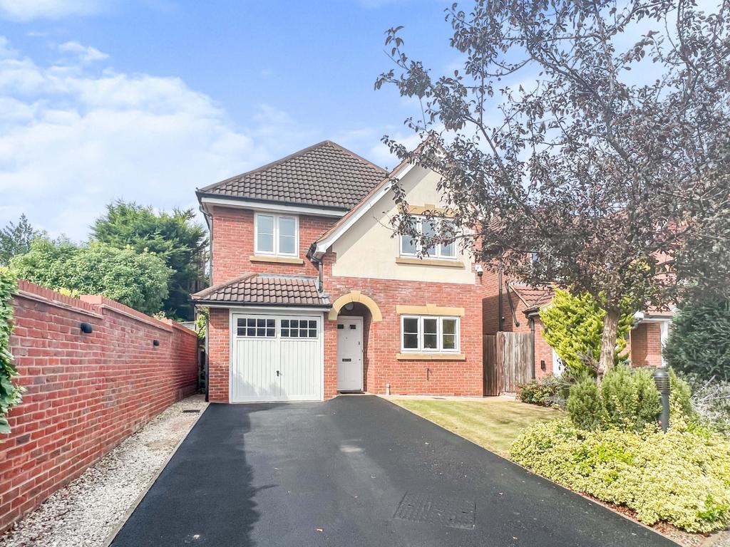 Asbury Walk,Birmingham,B43 6HF 4 bed detached house £500,000