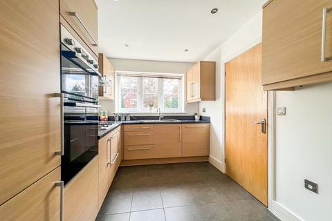7 Asbury Walk, Birmingham, B43 6HF